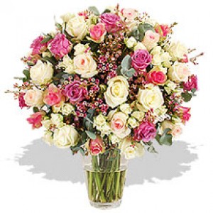 Dolce-Vita-buchet-trandafiri-colorati-si-miniroze-floral-studio-iasi